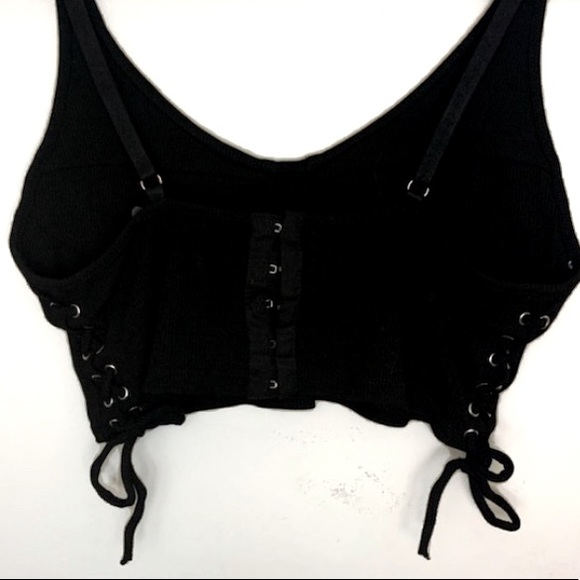 Forever 21 women’s black crop top, large - Picture 2 of 3